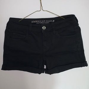 Woman’s midi shorts
